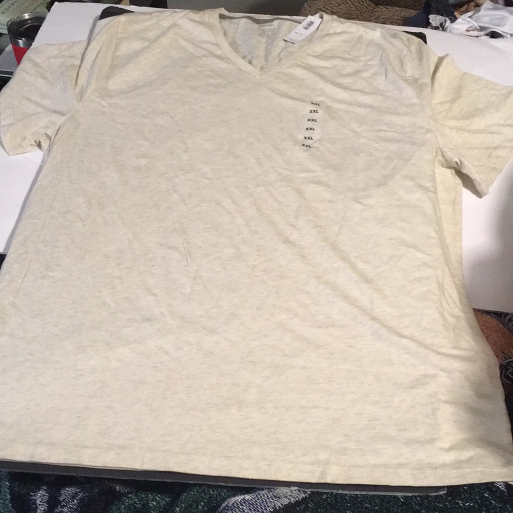 Old Navy Oatmeal Cream Vneck T-shirt Tee XXL 2XL